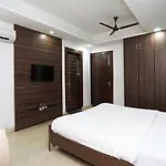 Spot On 73208 Hotel Devam