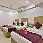 Oyo 2252 Hotel Double Bless