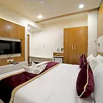 Hotel Priya Palace