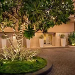 Bloomsuites L Ahmedabad