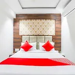 Hotel Pinnacle Villa - Ahmedabad