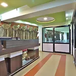 Oyo 949 Hotel Malhar Inn
