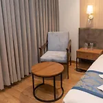 Pinnacle Grand Hotel