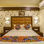 Fabhotel Silver Palace