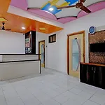 Spot On 82094 Hotel Mayur Palace