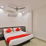 Oyo 23289 Hotel Anmol Palace