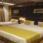 Hotel Lotus Villa