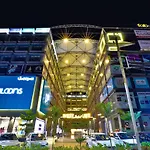 Fabhotel Parkland A
