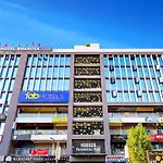 Fabhotel Bharosa Inn