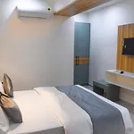 Hotel The Grand Crystal