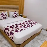 Hotel Sai Villa
