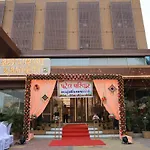 Pearl Hotel & Banquets Ahmedabad