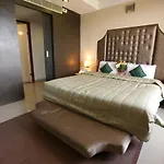 Silvercloud Hotel And Banquets