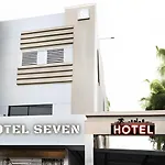 Hotel Seven