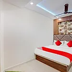 Hotel Sai Villa
