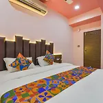 Fabhotel Max Inn