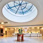 Vivanta Ahmedabad Sg Highway