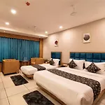 Hotel Royal Crown