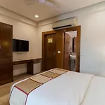 Hotel Kyra Manage By Kavya Hotels.