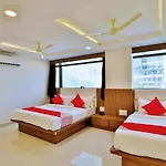 Hotel Pathik Villa