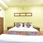 Hotel Gold Leaf