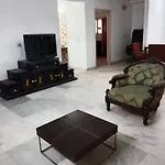 Ideal For Families And Friends