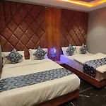 Hotel Prime Land