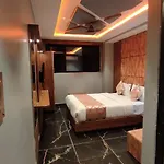 Hotel Prime Land