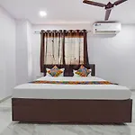 Fabhotel Vishwa Palace