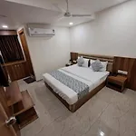 Hotel Maan Villa By G L Group