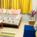 1304 Premium And Fully Furnished Apartment