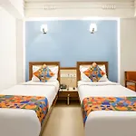 Hotelshantisadan