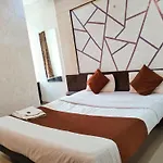 Balaji Hotel