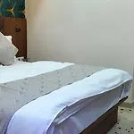 Hotel Gurukul Inn