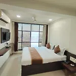 Hotel Palm Residency