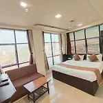 Hotel Palm Residency