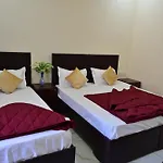 Hotel New Happy Home