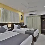 Leo Hotel