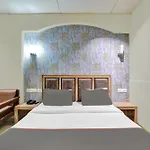 Collection O 82926 Hotel Royal Plaza