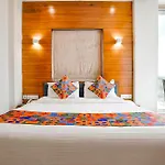 Fabhotel Kyra - Near Airport Road