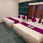 Hotel Karnavati