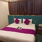 Hotel Karnavati
