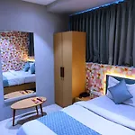 Hotel Vibes Inn