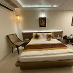 Hotel White Cloud Ahmedabad