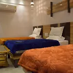 Hotel Madhav
