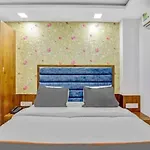 Hotel Lux Inn Ahmedabad
