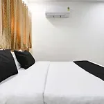 Spot On Hotel Apollo