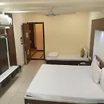 Hotel Kalinga Lake View