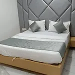 Hotel Prime 24