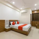 Hotel O Bhavya
